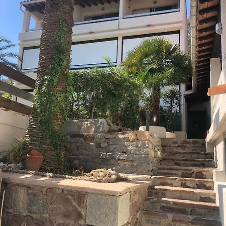 Hotel De La Plage Saint-Raphaël